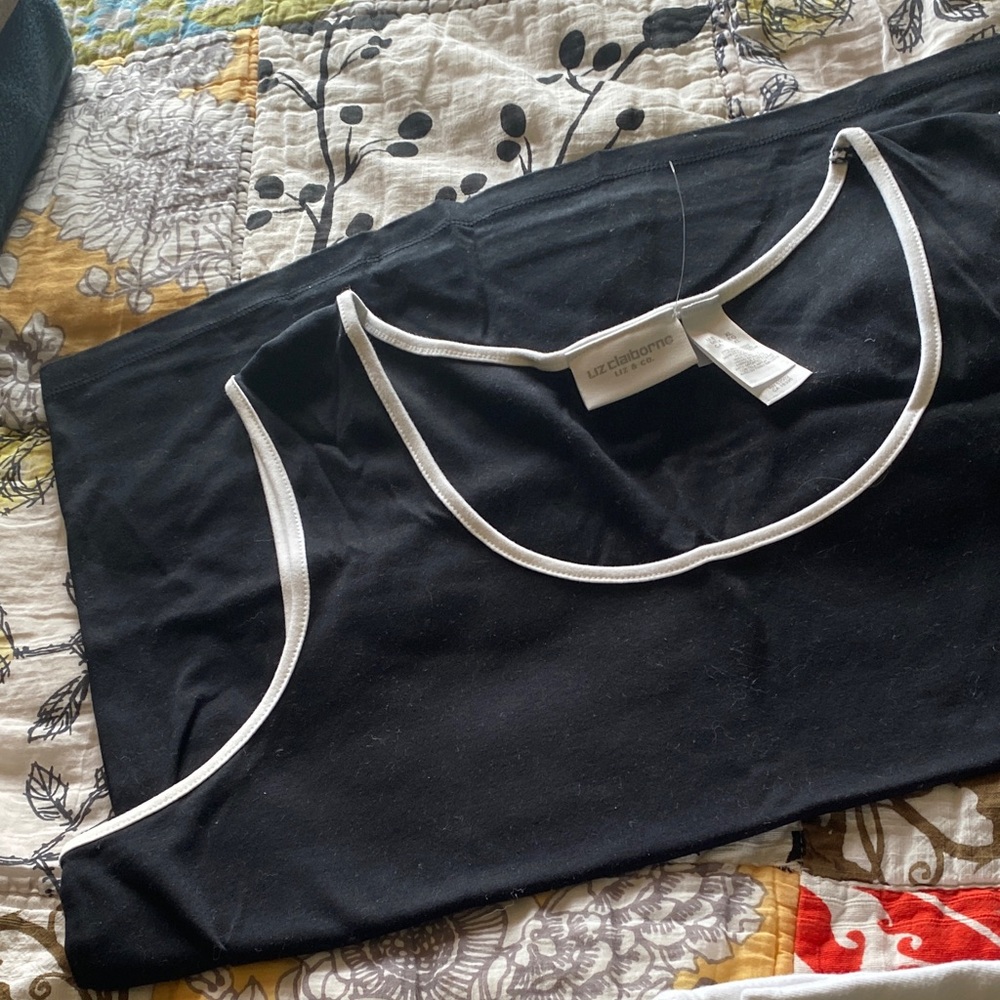 Liz Claiborne Black Tank with White Trim - XL